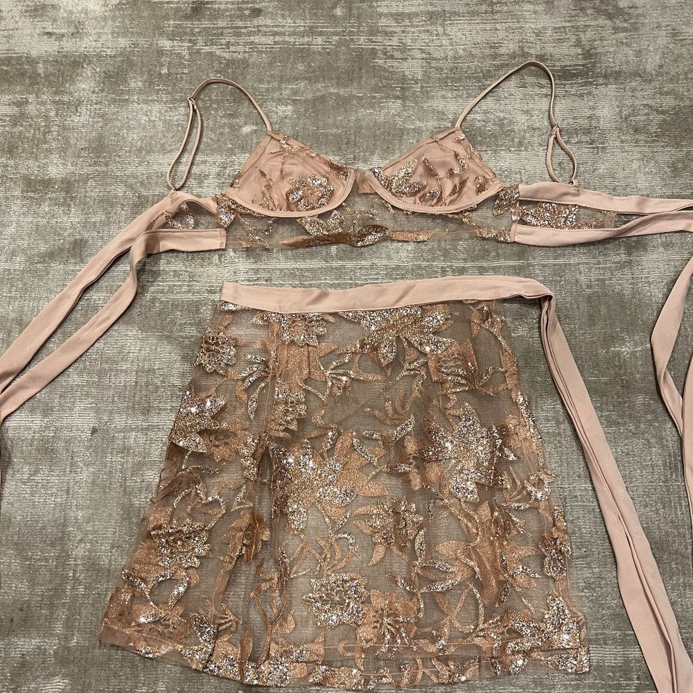 NWOT Party Girl Glitter Mesh Set in Gold XS - Picture 4 of 10